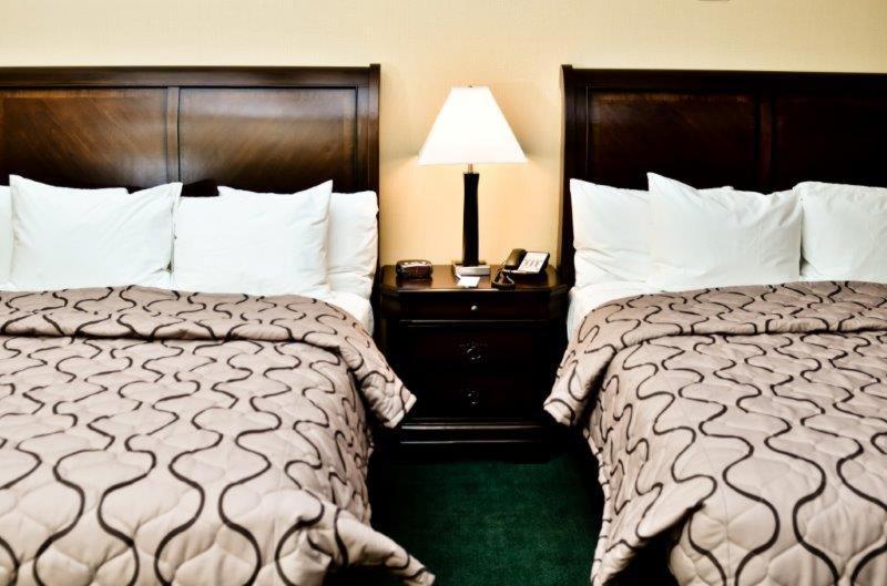 Pacer Inn & Suites Motel Делавэр Экстерьер фото