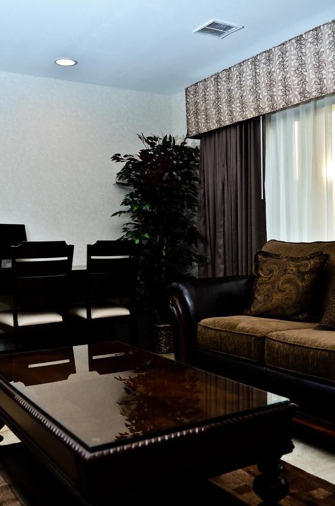 Pacer Inn & Suites Motel Делавэр Экстерьер фото